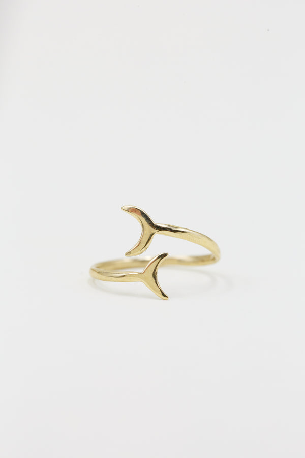 Moon + Arrow 10kt Gold Two Moons Ring