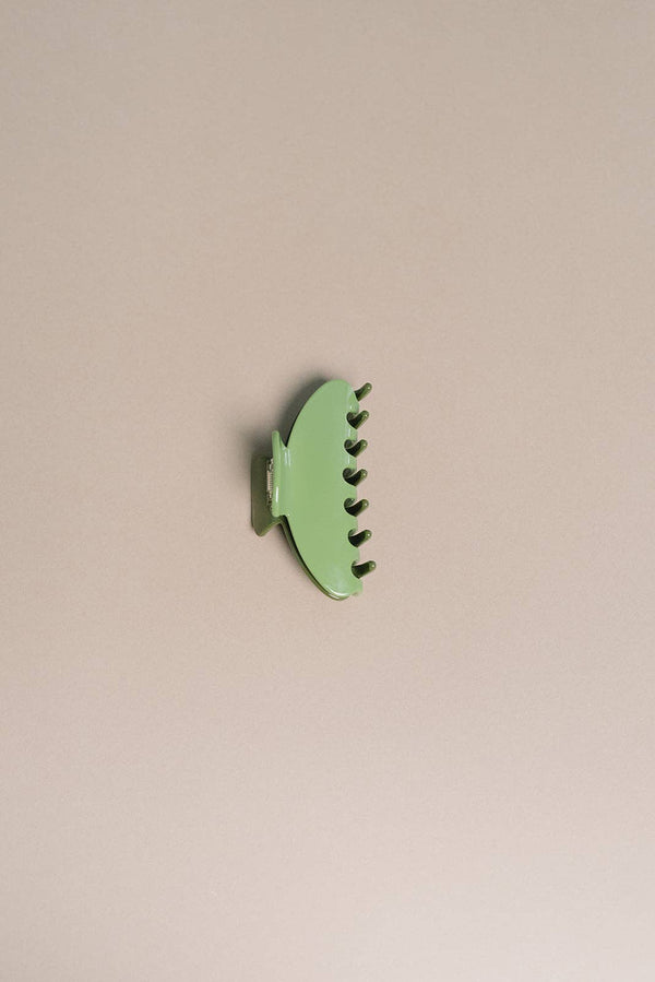 NAT + NOOR - Medium 4" Hair Claw Clip - Pear