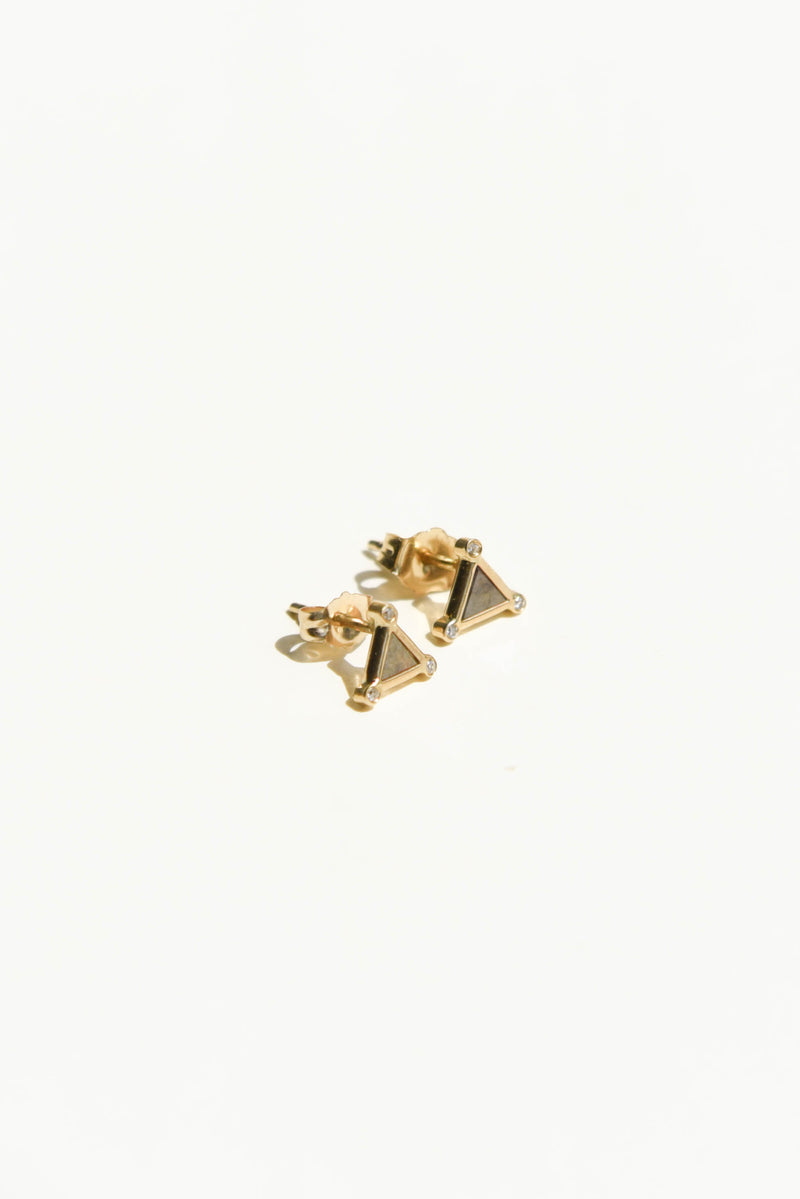 T.Kahres Jewelry Opaque triangle studs