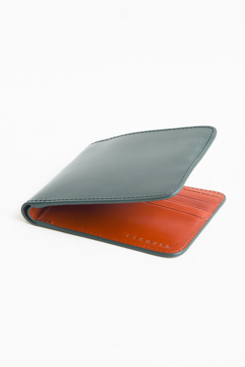 Escuyer Leather Billfold Wallet