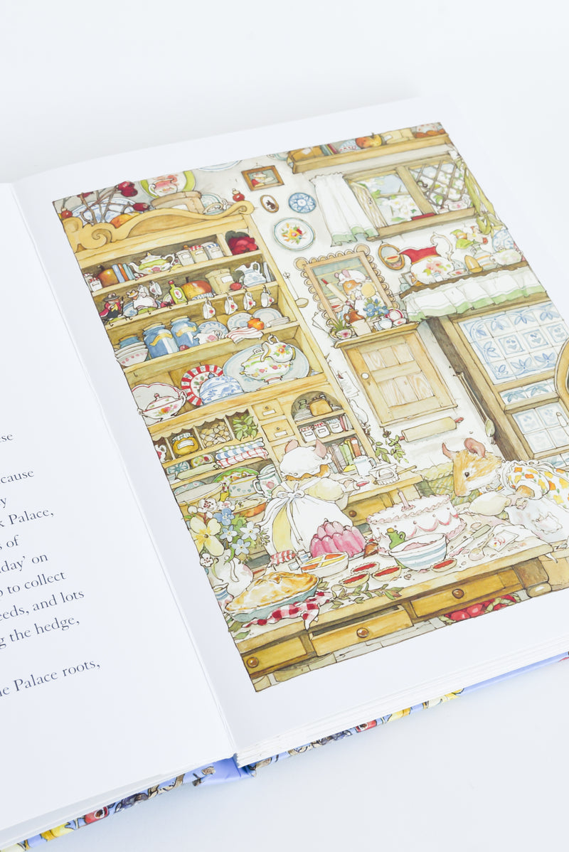 The Brambly Hedge Pop-Up Book: Jill Barklem