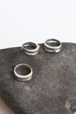 Niki Leist Concave Ring