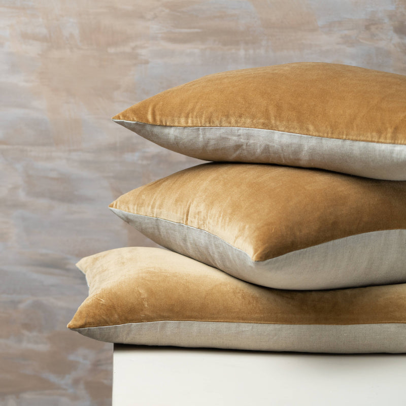 Saardé - Linen/Velvet Square Pillow | Nutmeg