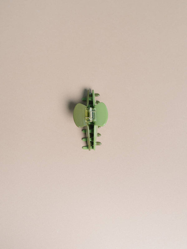NAT + NOOR - Medium 4" Hair Claw Clip - Pear