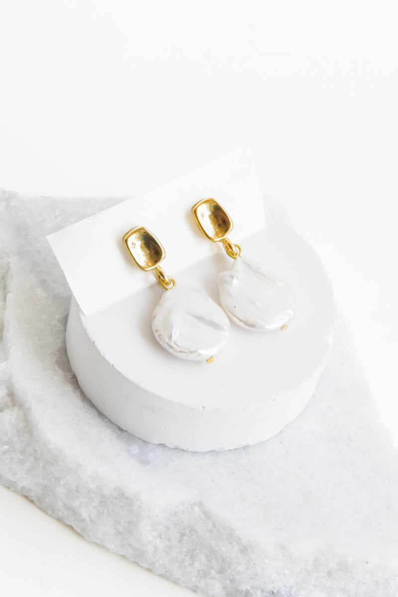 Feast Jewelry Coin Pearl Earrings in Gold