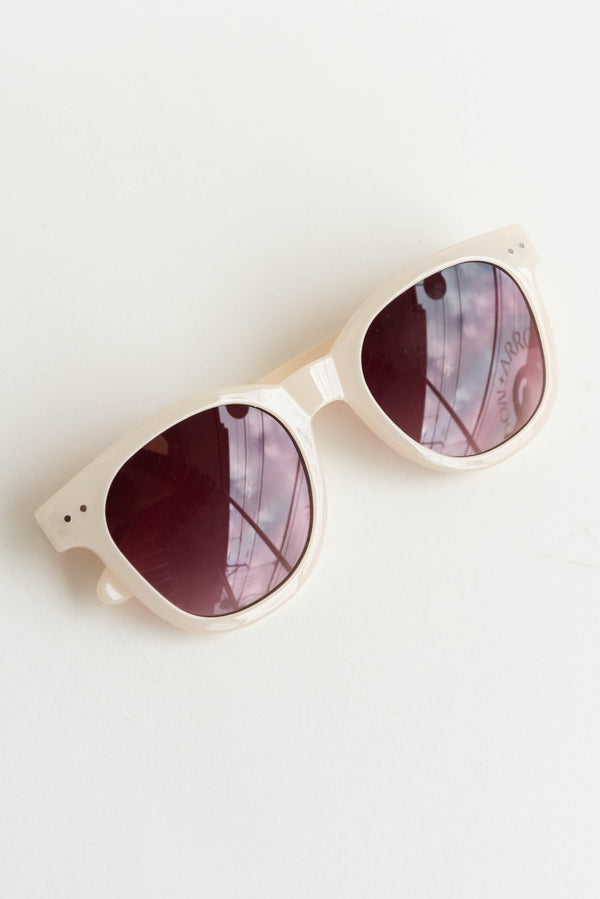 Izipizi N Sunglasses in Vintage Cream