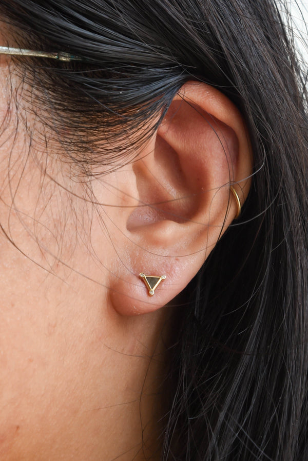 T.Kahres Jewelry Opaque triangle studs