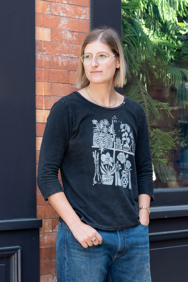 Ondo 3/4 sleeve black t-shirt