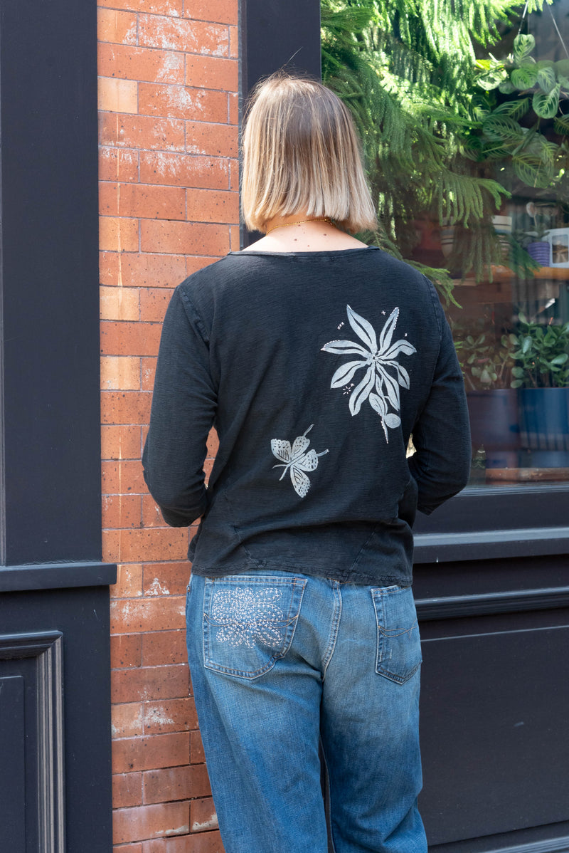 Ondo 3/4 sleeve black t-shirt