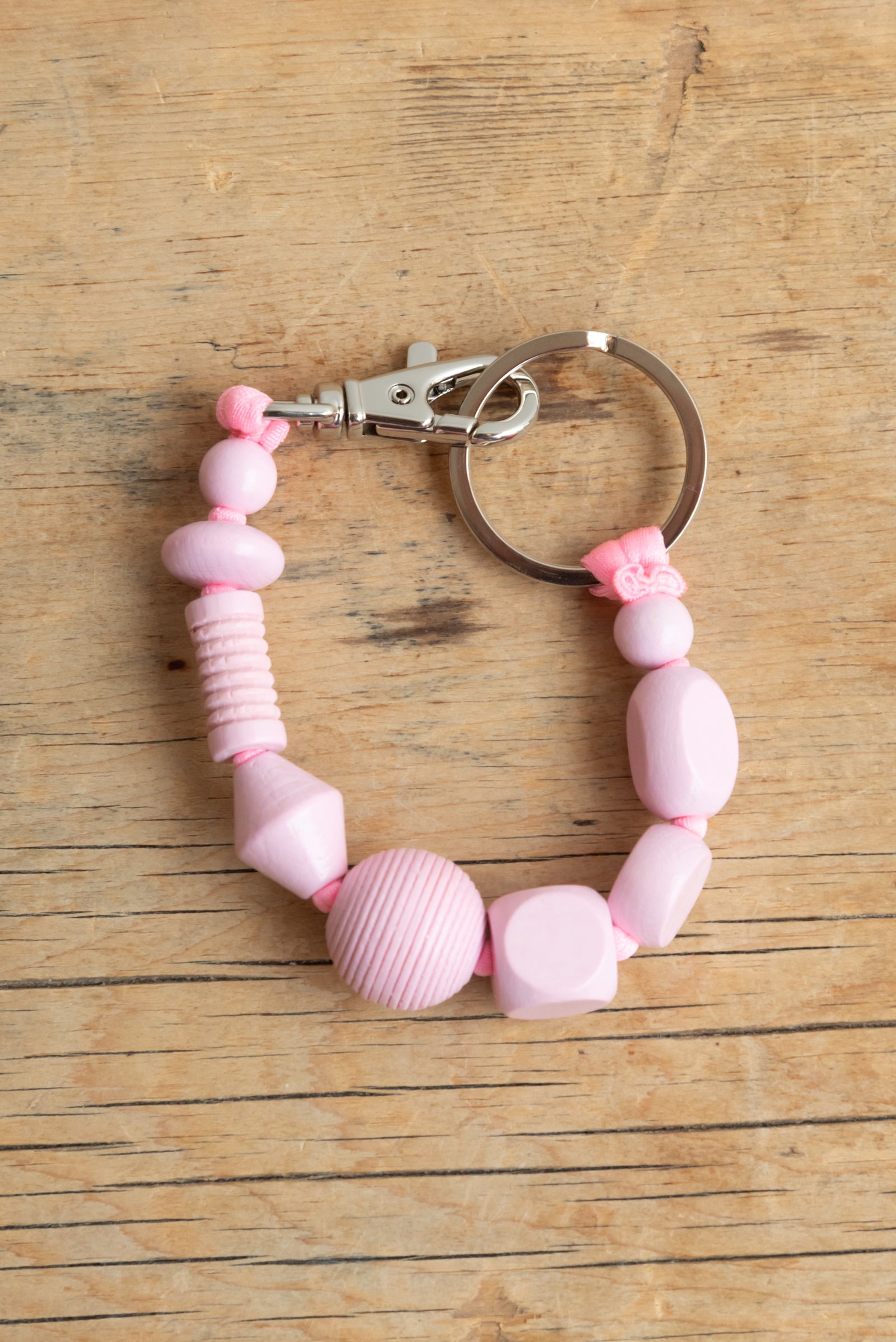 Ina.Seifart Perlenmix Short Keychain – Moon and Arrow