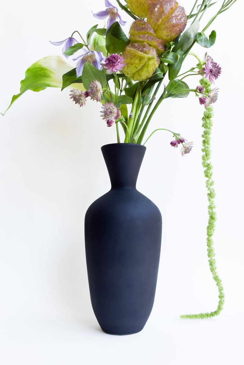 Vase Silhouette No.9