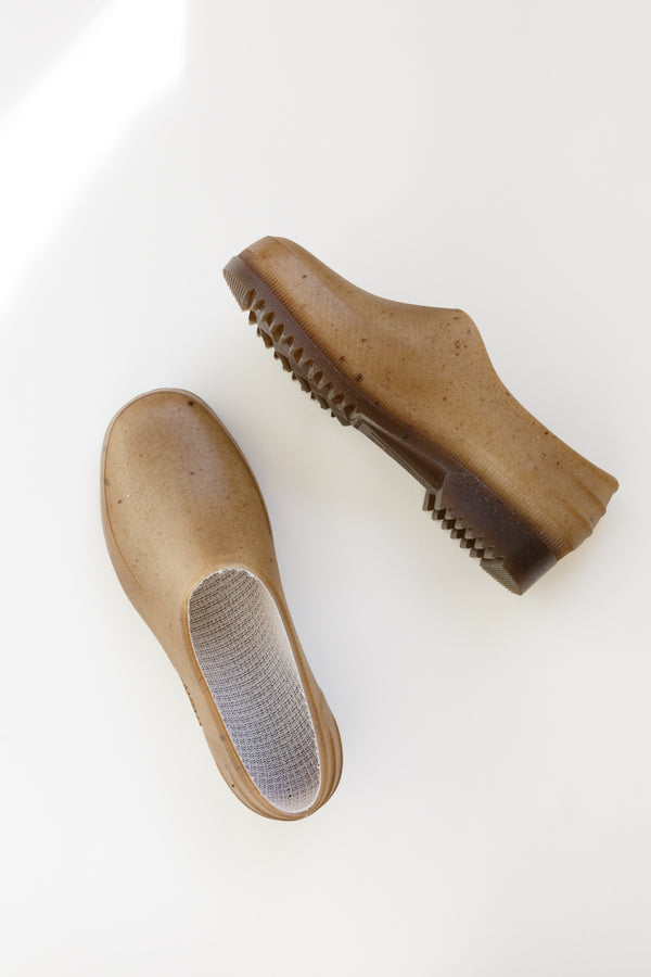 Plasticana Gardana Clog – Moon and Arrow